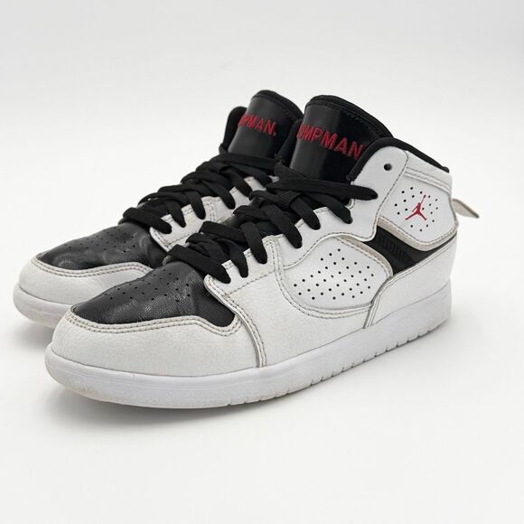 Nike Other - Nike Air Jordan Access Black/White AV7942-101 Size 3Y (Youth) EU 35